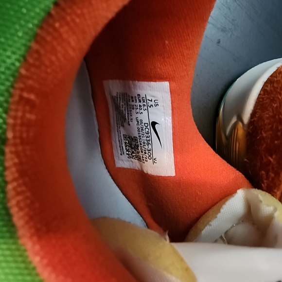 Nike Air Max 90 SE - Picture 4 of 9